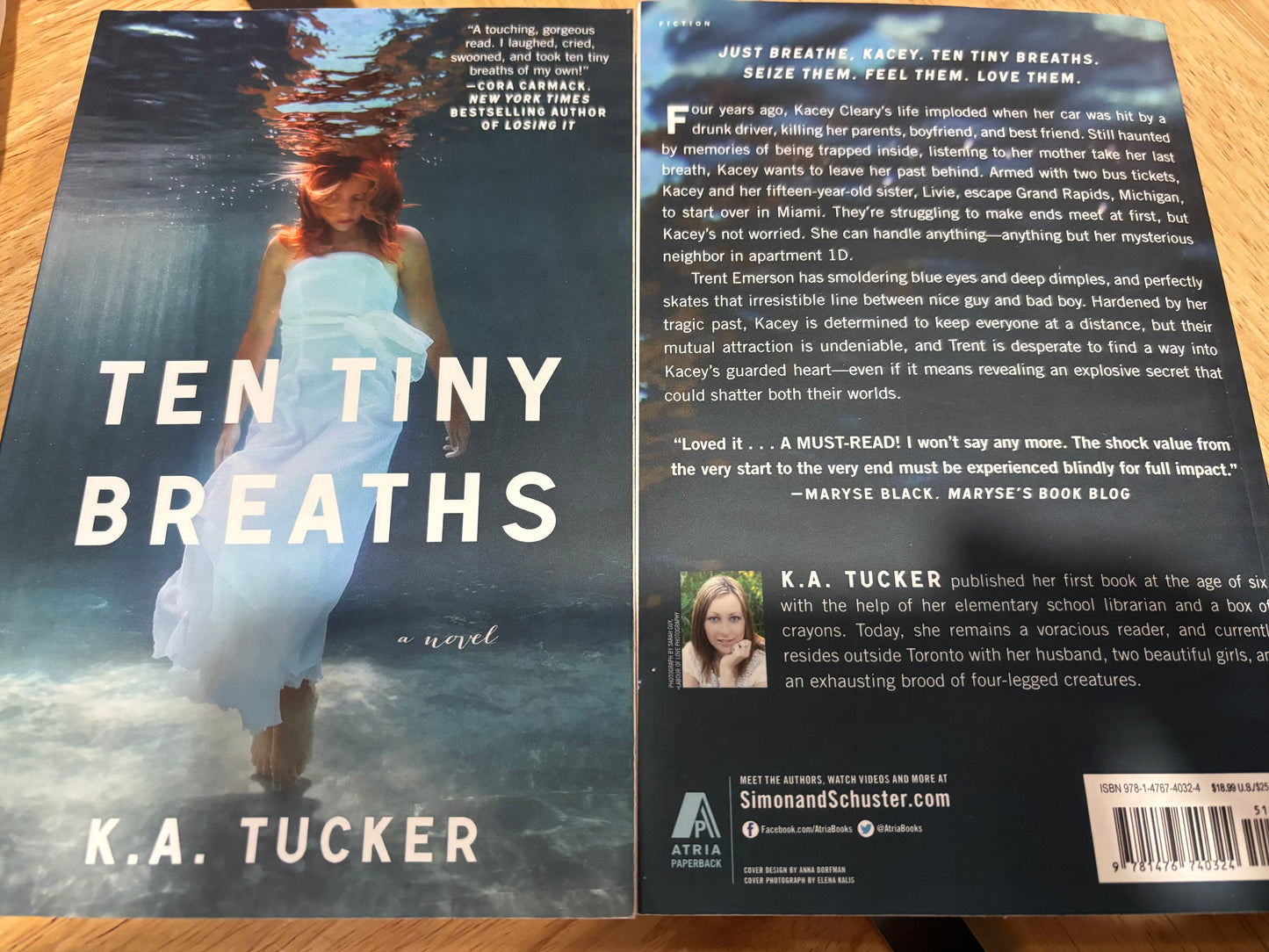 Valentine Book Bundle - Aesthetic Date with a Book Gift for Romance Readers