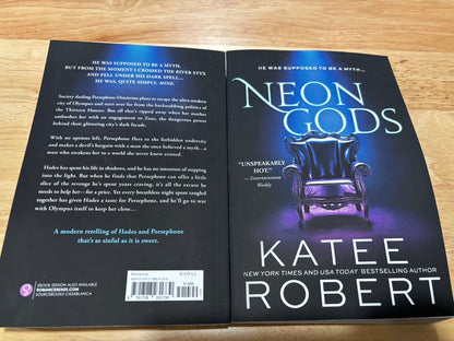 Fantasy/Romantasy Book Buddy Bundle – Date with a Book + Collectible Buddy Experience