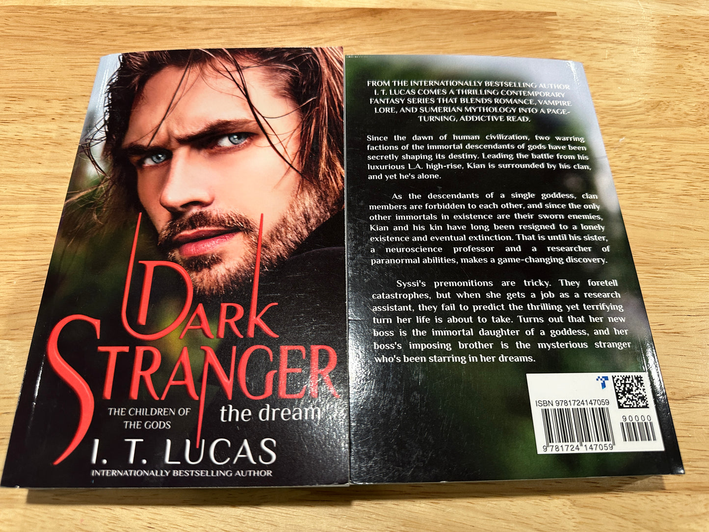 Fantasy/Romantasy Book Buddy Bundle – Date with a Book + Collectible Buddy Experience