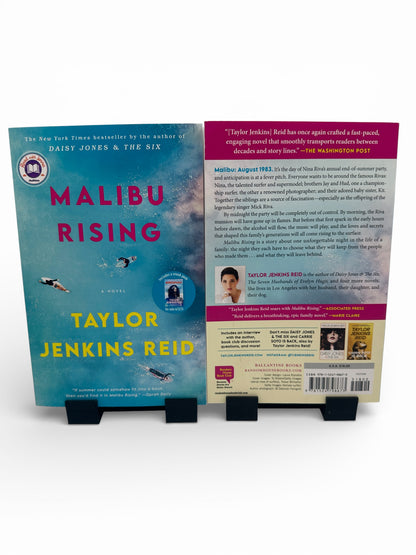 Valentine Book Bundle - Aesthetic Date with a Book Gift for Romance Readers