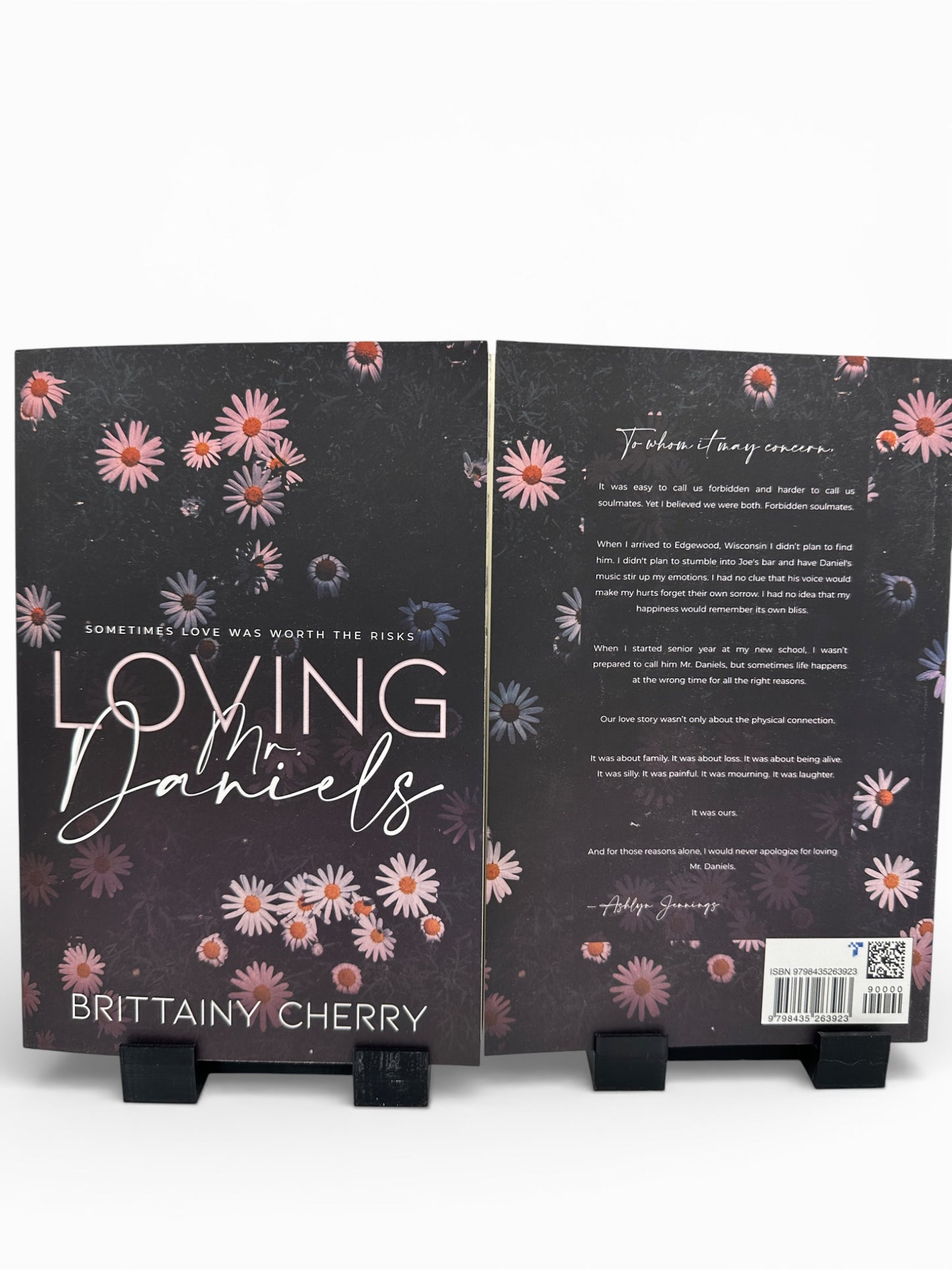 Valentine Book Bundle - Aesthetic Date with a Book Gift for Romance Readers