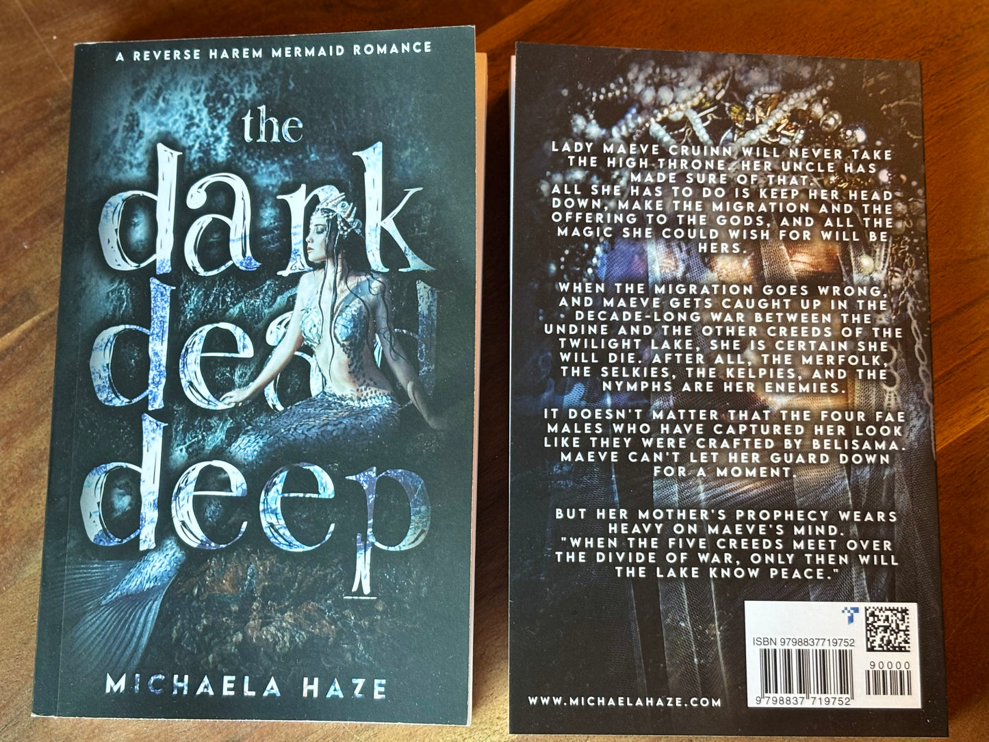 Fantasy/Romantasy Book Buddy Bundle – Date with a Book + Collectible Buddy Experience