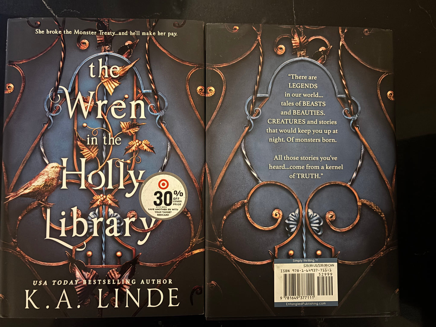 Fantasy/Romantasy Book Buddy Bundle – Date with a Book + Collectible Buddy Experience