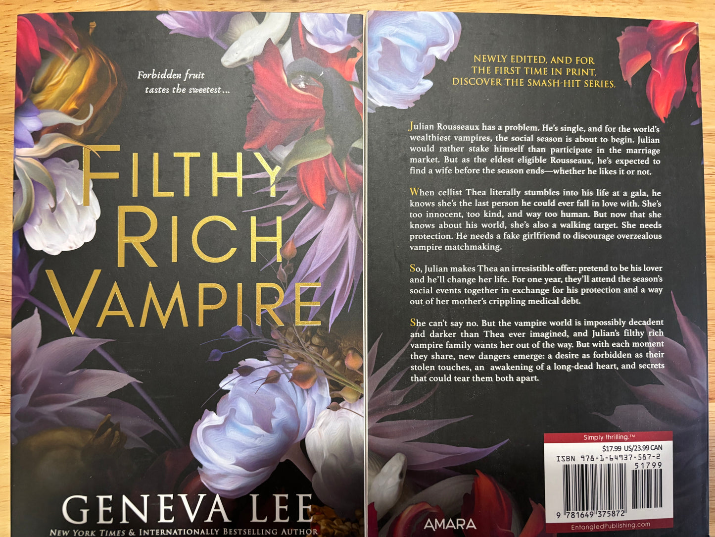 Fantasy/Romantasy Book Buddy Bundle – Date with a Book + Collectible Buddy Experience