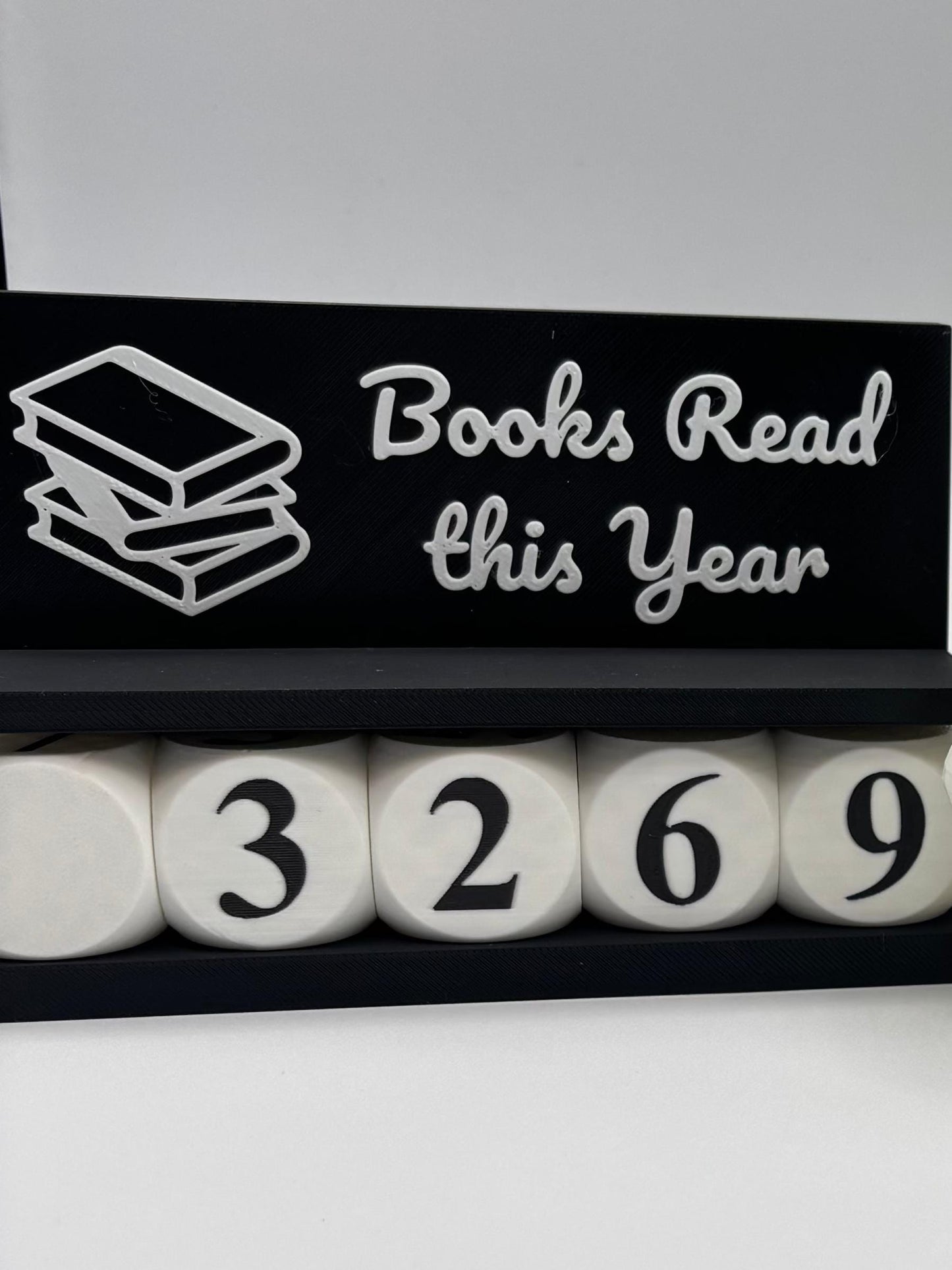3D Printed Books Read This Year Tracker – Adjustable up to 999 Books, Multiple Colors