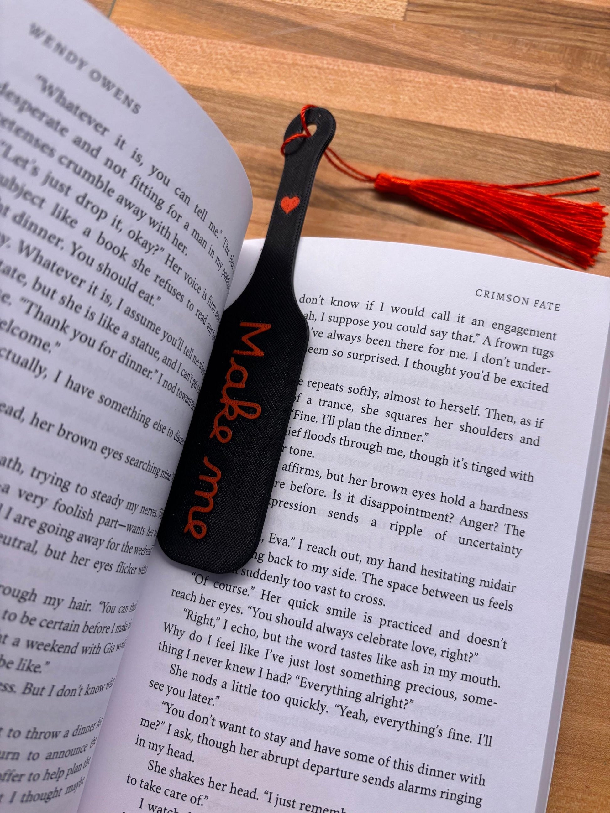 Bookmarks, Gothic Black with Inspirational Quotes, Unique Reading Accessories, Ideal Gift for Book Lovers, Library & Reading Club Souvenirs