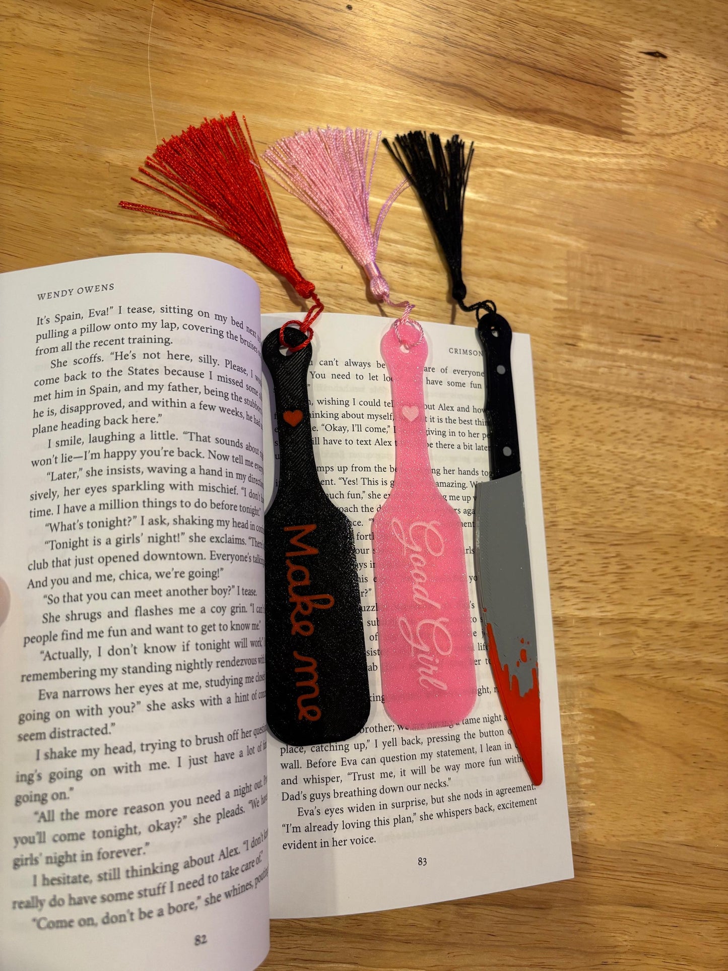 Bookmarks, Gothic Black with Inspirational Quotes, Unique Reading Accessories, Ideal Gift for Book Lovers, Library & Reading Club Souvenirs